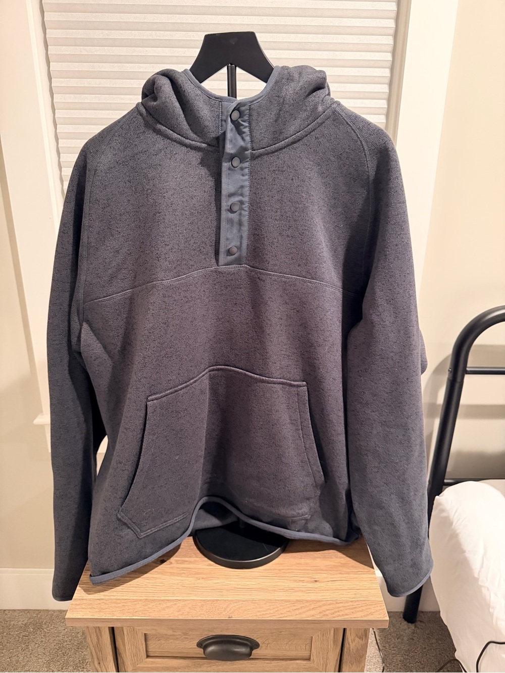Men's Hooded Pullover Fleece Sweatshirt - Charcoal Gray